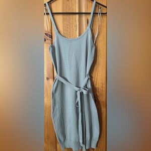 Sleek Gray Knit Dress with Belt